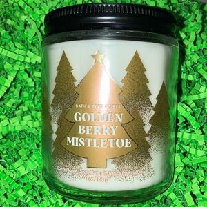 Bath & Body Works Golden Berry Mistletoe Candle